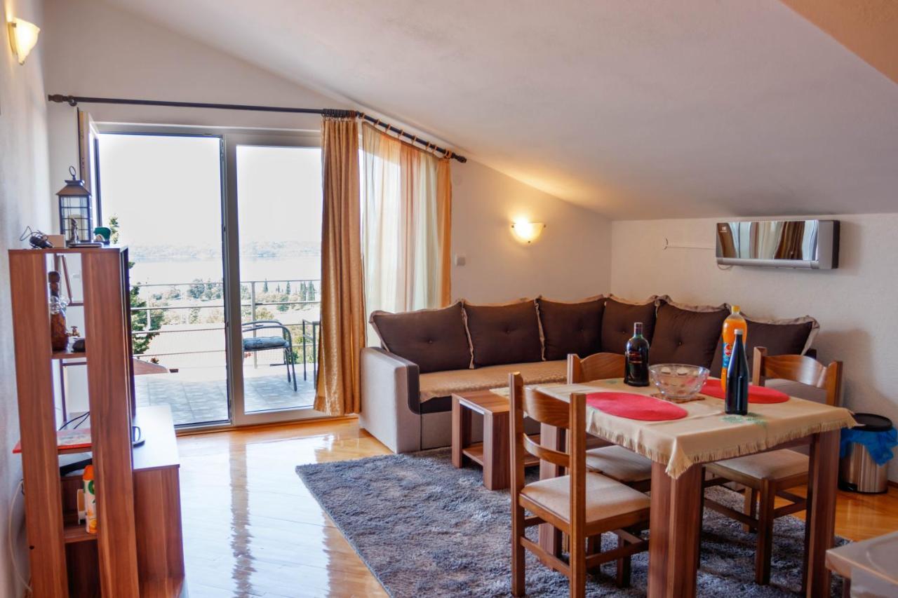 Apartmani Petar Тиват Екстер'єр фото